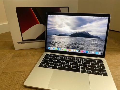 Macbook Pro 13 Inch 2018 Touch Bar - Intel i5 - 256GB - 16GB