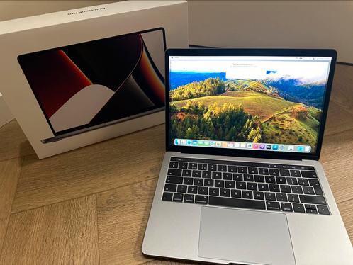 Macbook Pro 13 Inch 2018 Touch Bar - Intel i7 - 16GB - 500GB