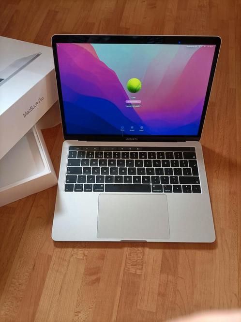 MacBook pro 13 inch 2019