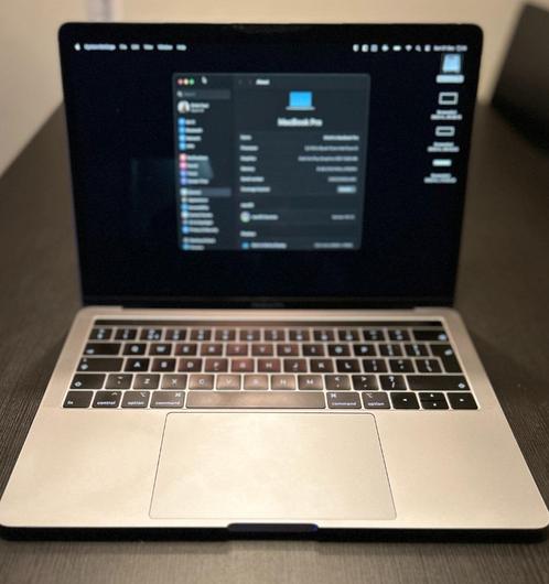 MacBook Pro (13-inch, 2019, Four Thunderbolt 3 ports)