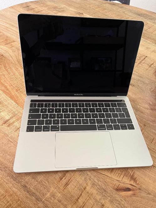 Macbook PRO 13 inch 2019 met touchbar krasvrij