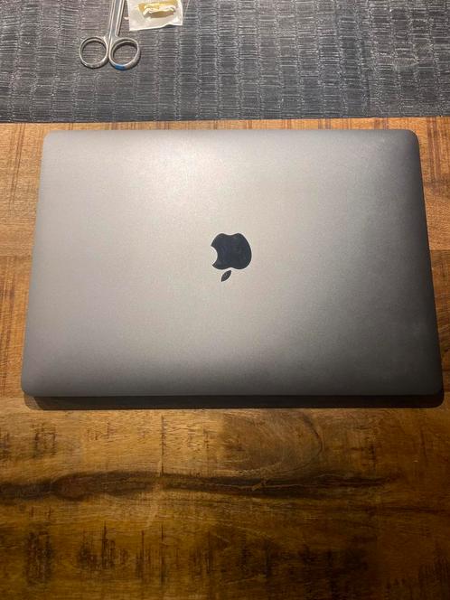 MacBook Pro 13 inch 2019, nieuwprijs 1650