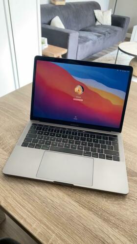 MacBook Pro (13-inch, 2019, Twee Thunderbolt 3 poorten)