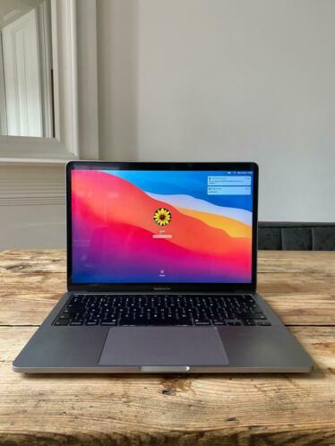 MacBook Pro (13-inch, 2020, Two Thunderbolt 3 ports)