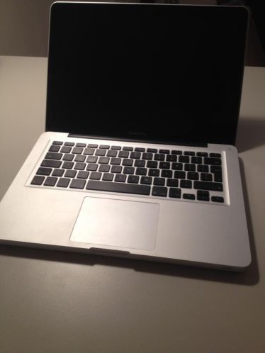 MacBook Pro 13 inch 2.3 GHz 2 core 2 duo DEFECT - model 2010