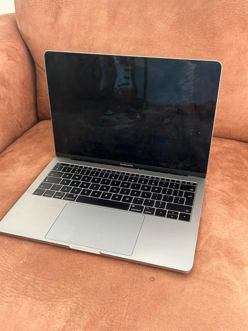 MacBook Pro 13-inch -2,3 GHz dual-core i5, 8GB RAM