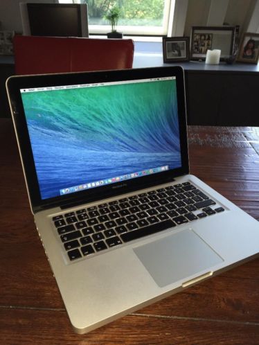 Macbook Pro 13 inch 2,4 GHz 4GB Ram 255 SSD