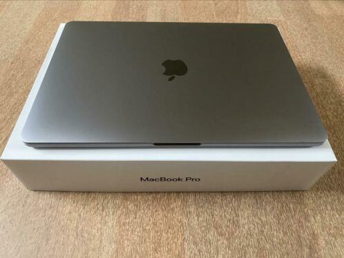 MacBook Pro 13 inch 256 GB  touchbar