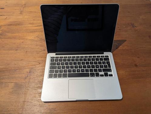 Macbook pro 13 inch, 256gb, 2015