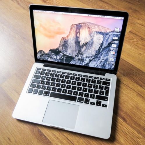 MacBook Pro 13 inch 2,5Ghz i5, 500mb SSD