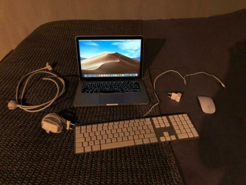 MacBook Pro (13 inch)
