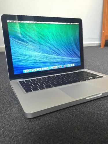 Macbook Pro 13 inch 4gb Ram 128gb SSD Harddisk Z.G.A.N