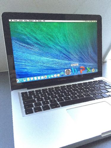 Macbook Pro 13 inch 4GB RAM 320GB Harddisk