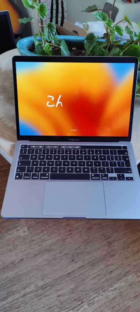 MacBook Pro 13 inch M1 (2020)  8GB  512GB SSD