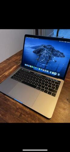 Macbook Pro 13 inch met Touchbar