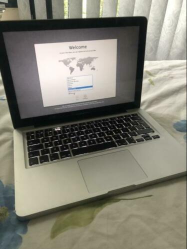 MacBook pro 13 inch mid 2012 i5