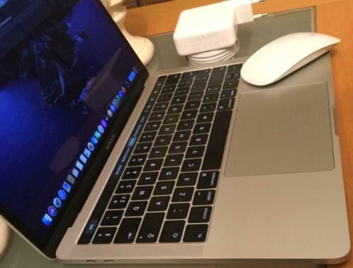 MacBook Pro 13 Inch TouchBar 2.4Ghz 8Gb 256GB SSD 2019