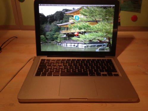 Macbook pro 13-inch, waterschade. 