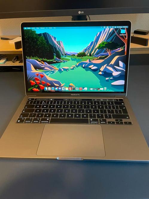 MacBook Pro 13 M1  500GB met oplader