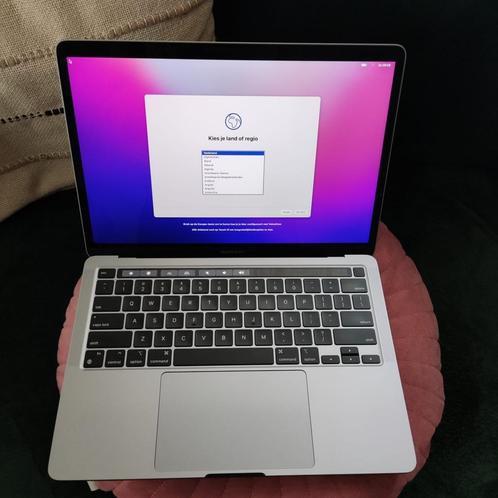 Macbook Pro 13 M2 (2022) - 8GB RAM - 256GB SSD - Sonoma