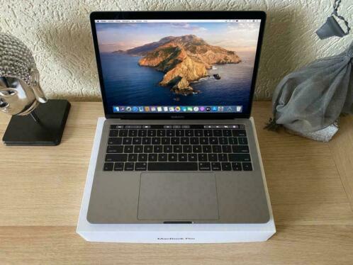 Macbook Pro 13 TouchBar 2018 3.1 I5 8GB256GB SSD 15 Cycli