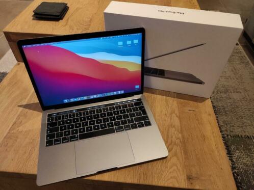 MacBook Pro 13  Touchbar 2019 - Spacegrey I5 1.4 GHz 256gb