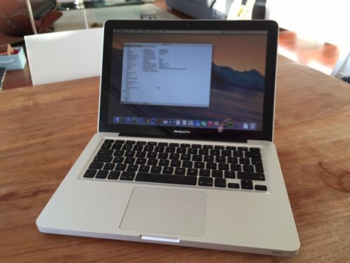 Macbook Pro 13034 (2011) Core i5 2,4Ghz - 4 GB RAM - 500 GB HD