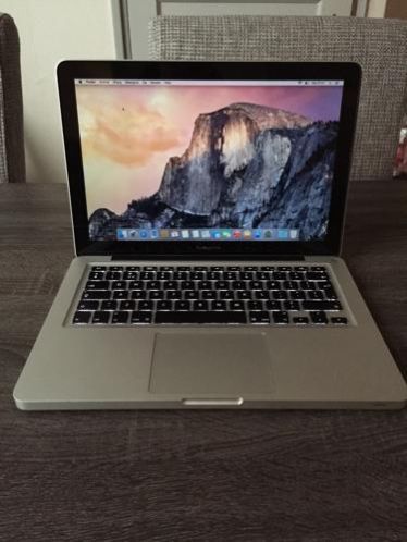 Macbook Pro 13034 2,4Ghz iC2D 8GB 320GB Mac OS X 034Yosemite034