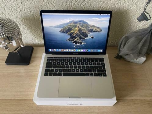 Macbook Pro 13034 Silver 2017 2.0 I5 16GB256GB SSD 5 Cycli