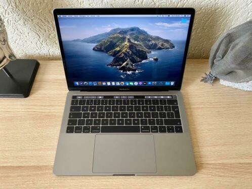 Macbook Pro 13034 TouchBar 2017 2.9 I5 8GB256GB SSD 15 Cycli