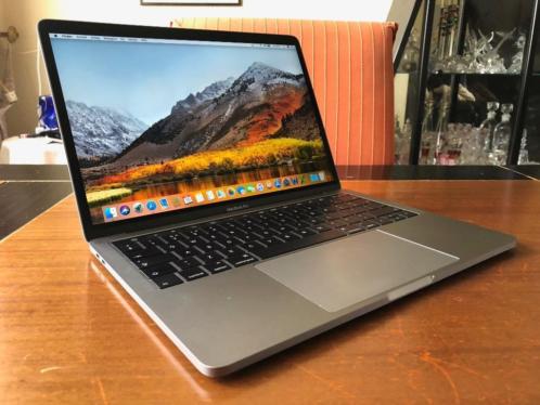 Macbook Pro 13034 TouchBar 3.1 I5 8GB512GB SSD 2017GARANTIE