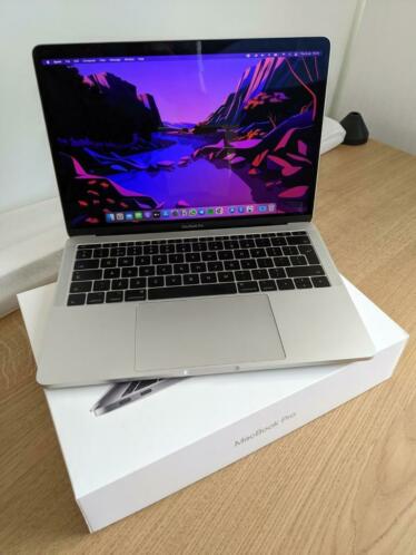 MacBook Pro 13034 With New Battery 8 GB Ram 128GB SSD
