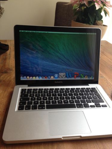 Macbook Pro 13039039 2.5Ghz 2.5 i5 4GB 500GB Als Nieuw