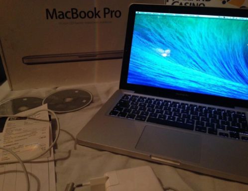 Macbook Pro 13,3 - 8GB - 2.4GHz Core 2 Duo -- BIEDEN