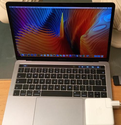 MacBook Pro 13.3 inch (2017) 3.1GHz  i5 8GB  256GB Touch Bar