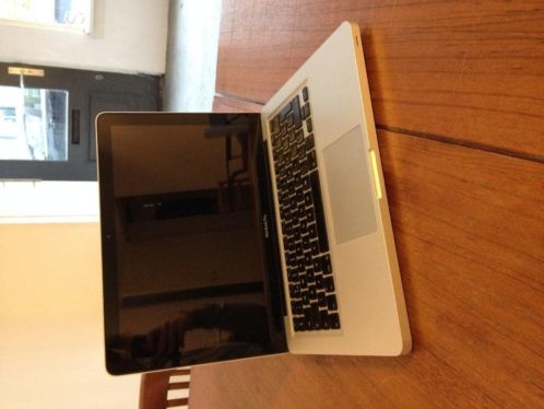 MacBook Pro 13.3 inch, 2,3-GHz, 4 RAM, 500 GB (2011)