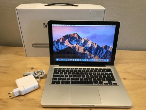 MacBook Pro 13.3 inch refurbished met garantie bij www.iU...