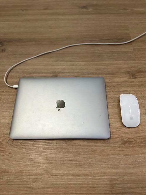 MacBook Pro 13.3-inch(2020) met Magic Mouse