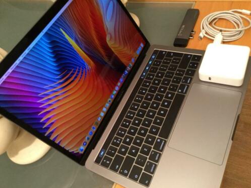 Macbook pro 13,3 inch,Space Gray met 8GB werkgen en 256SSD