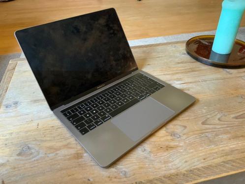 MacBook Pro 13quot met Touch Bar (max specs, goede batterij)