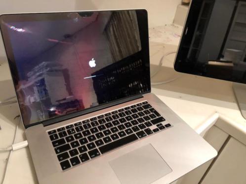 Macbook Pro 15 2015 i7 16Mb 500GB SSD Topmodel