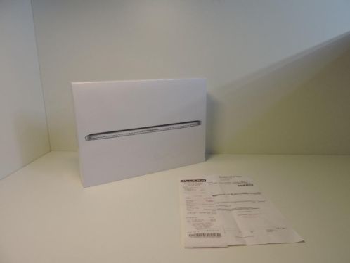 Macbook Pro 15 2,2 Ghz i5 16GB 256GBRETINANIEUW IN DOOS