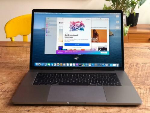 MacBook Pro 15 3.1 i7 Late 2017 nieuwe topcase