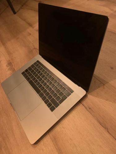MacBook PRO 15 - i7 2.8 QuadCore, 16 GB DDR, 250 GB SSD