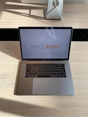 MacBook PRO 15 - i7 6-core 2.6 GHZ, 16 GB DDR, 500 GB SSD