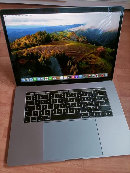 MacBook pro 15 inch 162T 2017