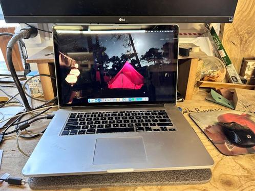 MacBook Pro 15 inch 16gb i7 mid 2015