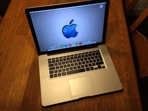 Macbook pro 15 inch, 2 GHz, Intel Core i7, 2011, z.g.a.n.