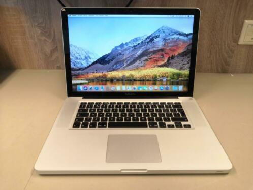 Macbook Pro 15 inch 2011 i7 8GB RAM 240GB SSD