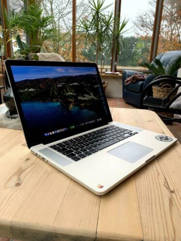 MacBook Pro 15-inch 2015 AMD Radeon R9 met MacOS en Windows